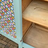 Vintage Parisian wardrobe, blue-green and gray