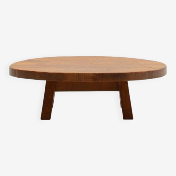 Table basse artisanale brutaliste en chêne français, années 70.