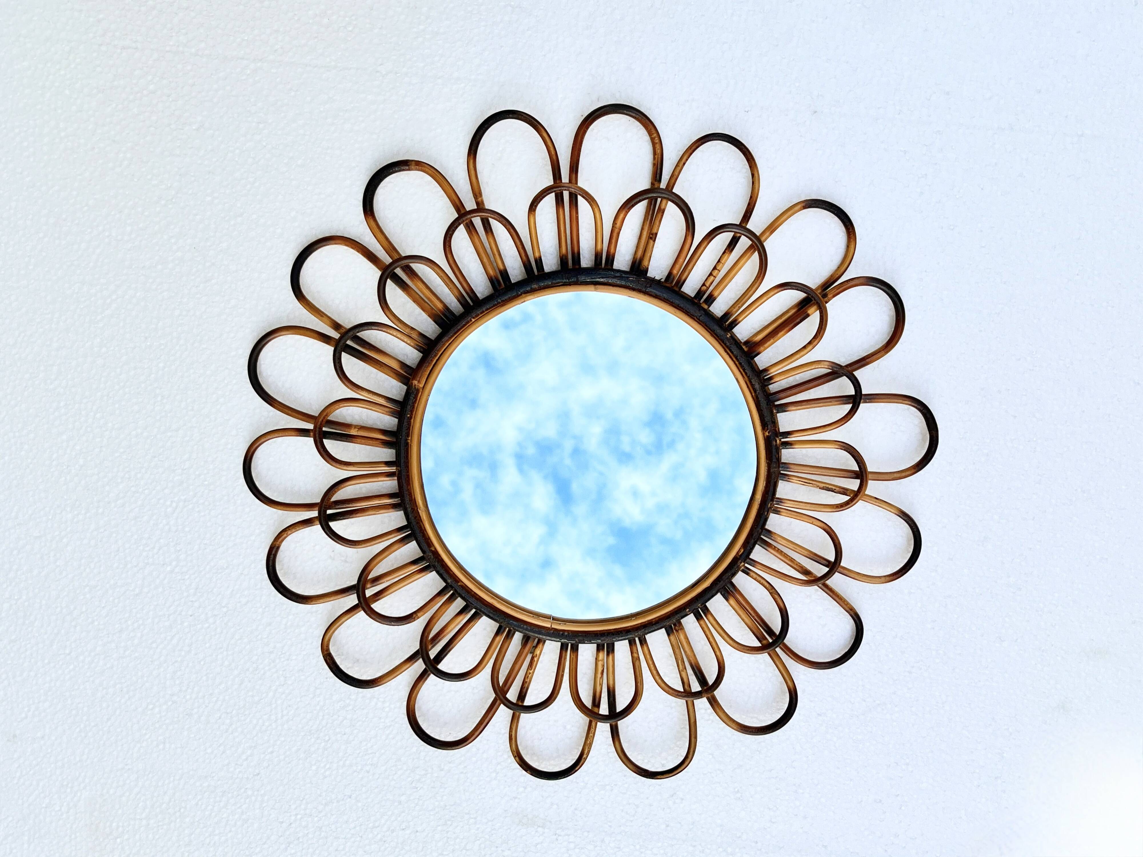 Round mirror flower sun in smoked rattan wicker vintage 1960 1970 47 cm folk