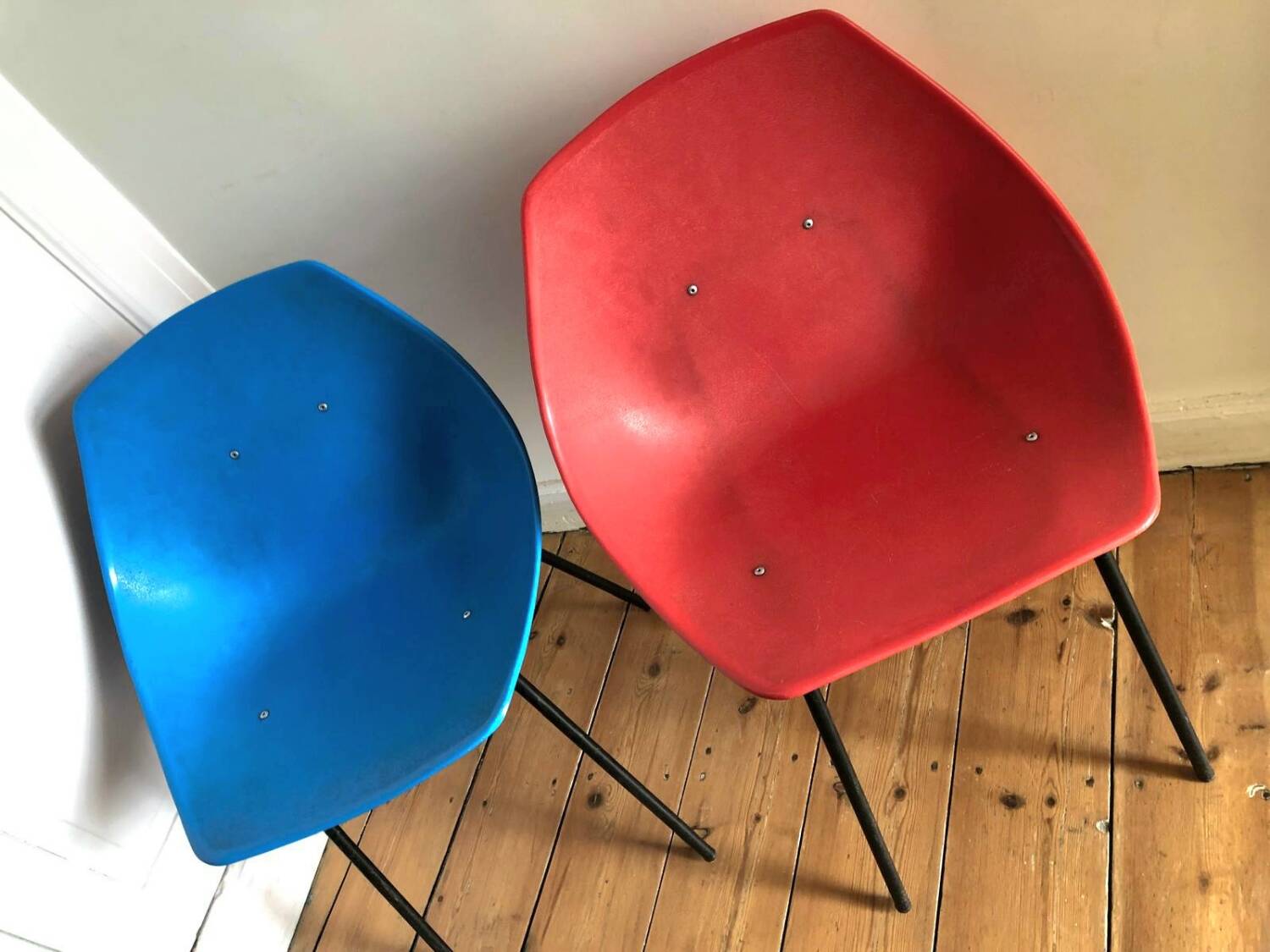 Pair of vintage Pierre Guariche Meurop chairs, antique seating furniture