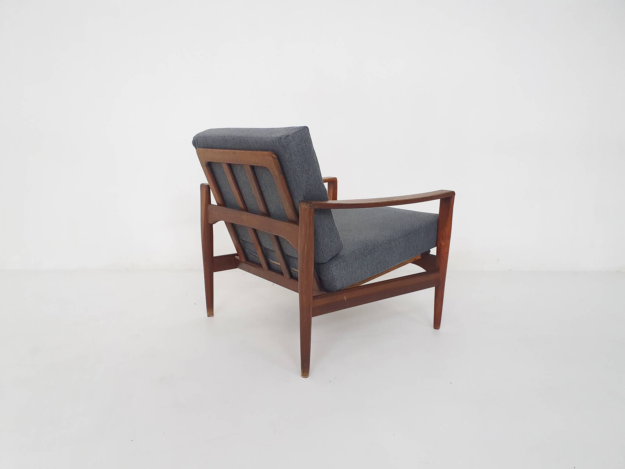 Teak lounge chair by Illum Wikkelso model EK for Niels Eilersen, Denmark 1960's