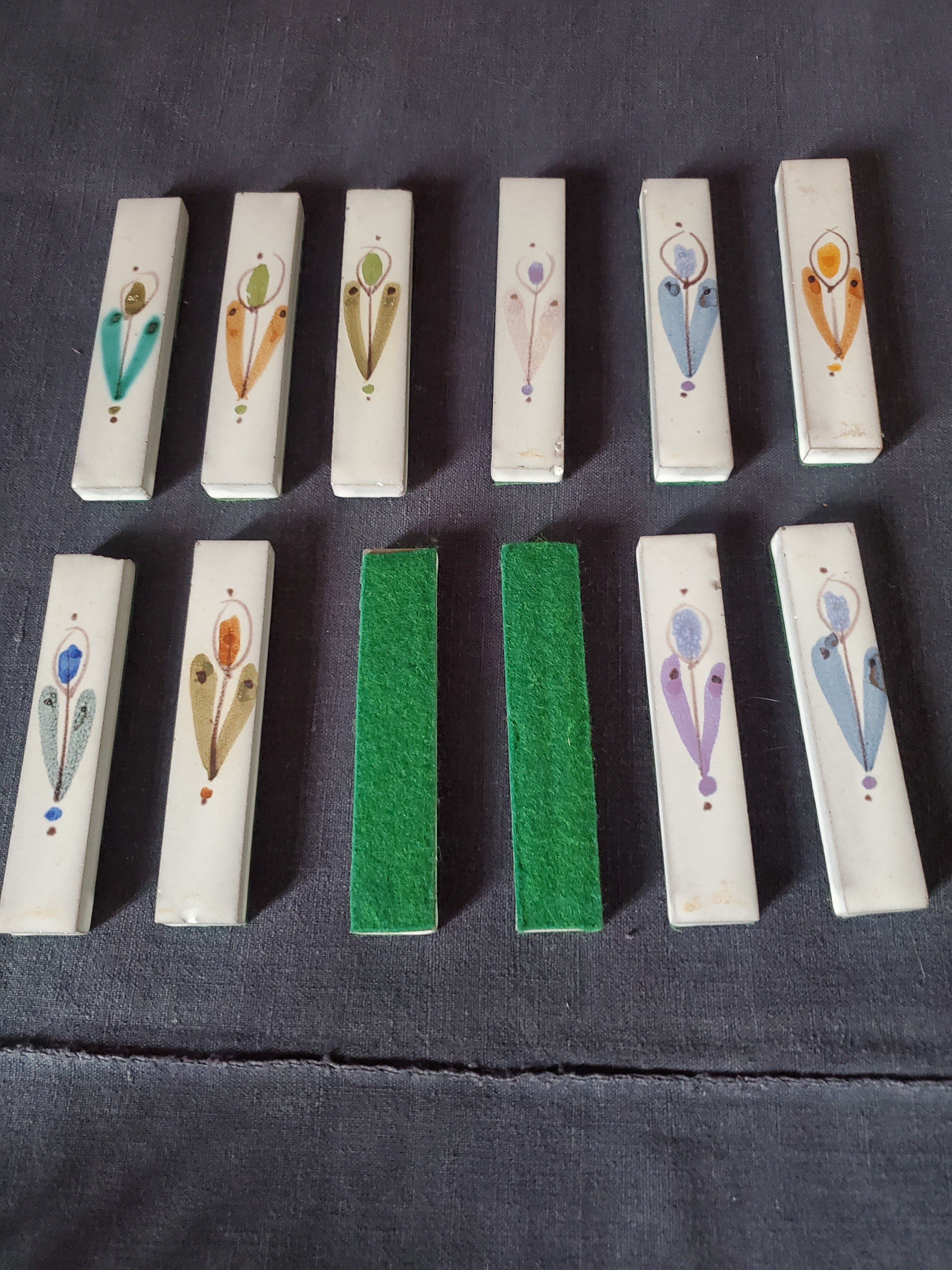 12 ceramic knife holders