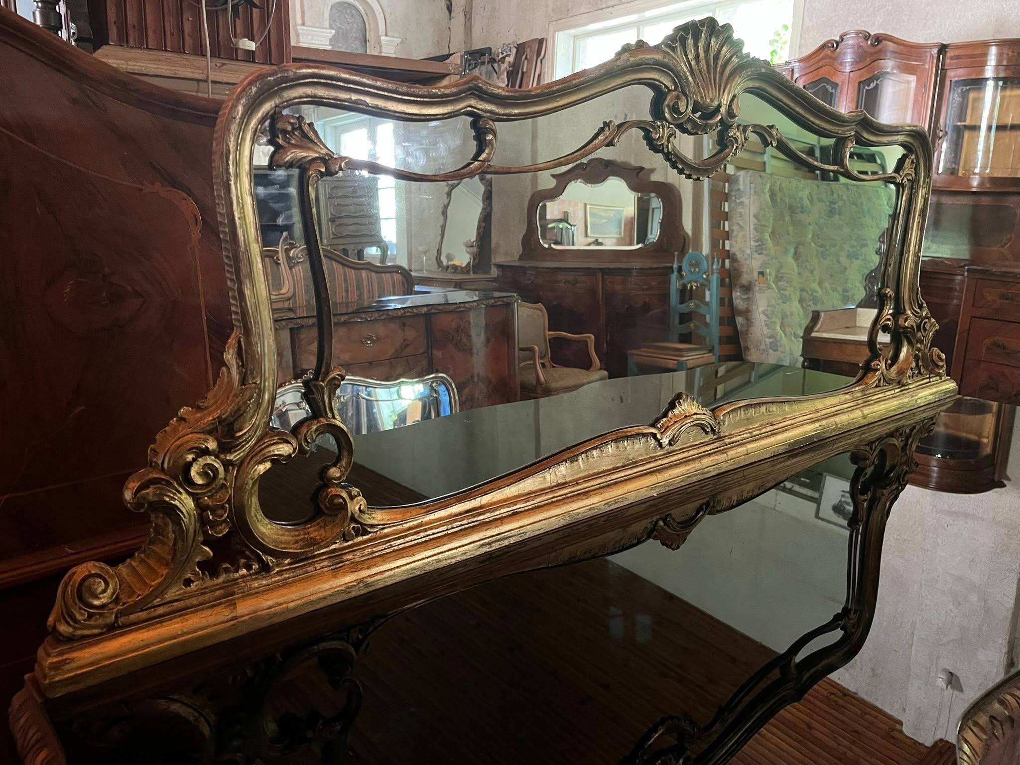 Buffet Chippendale avec miroir