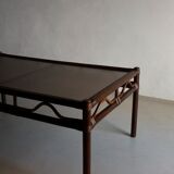 Table basse en verre et rotin foncé | Années 1980