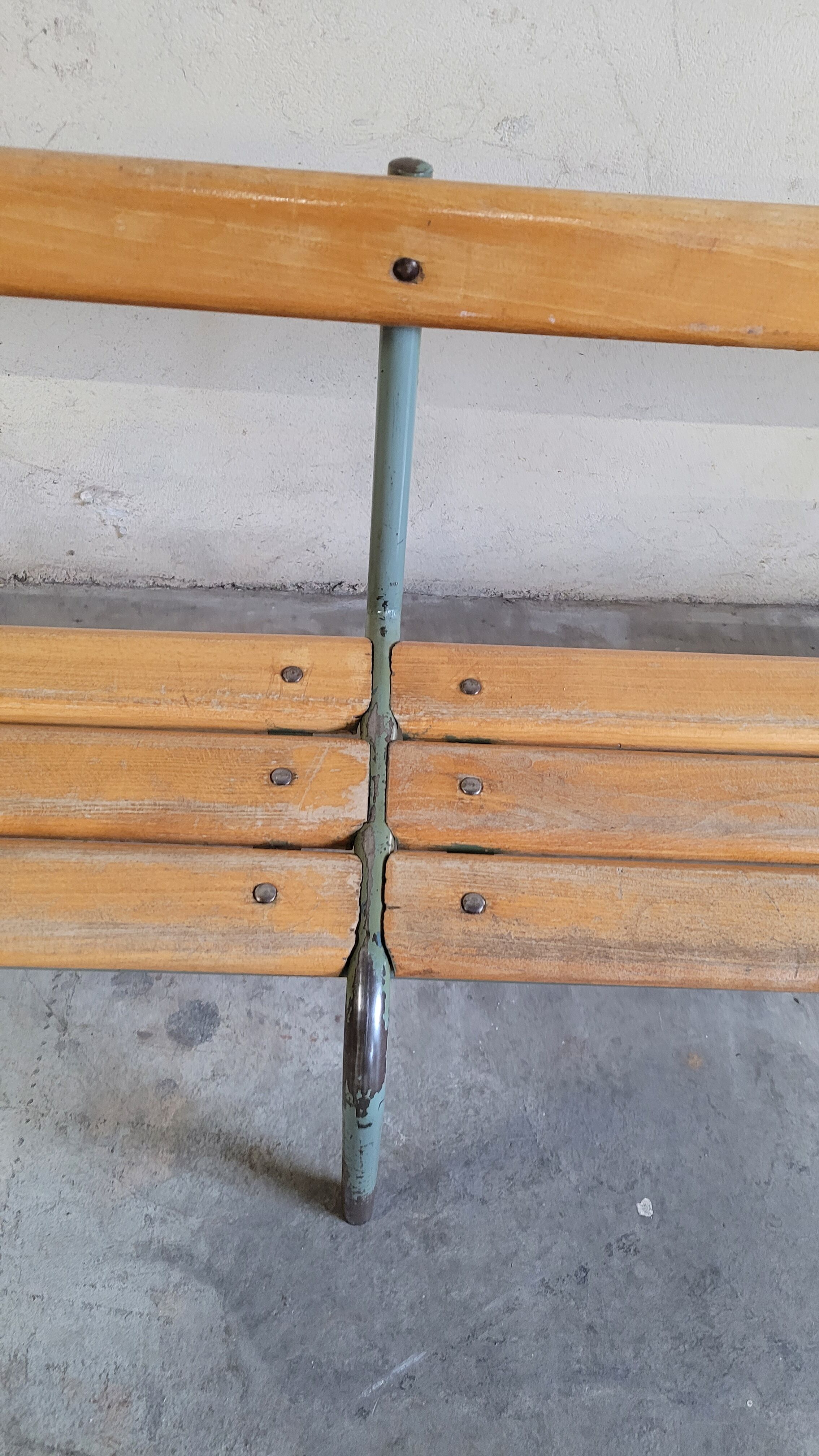 Banc d'école maternelle enfant fabrication 1950