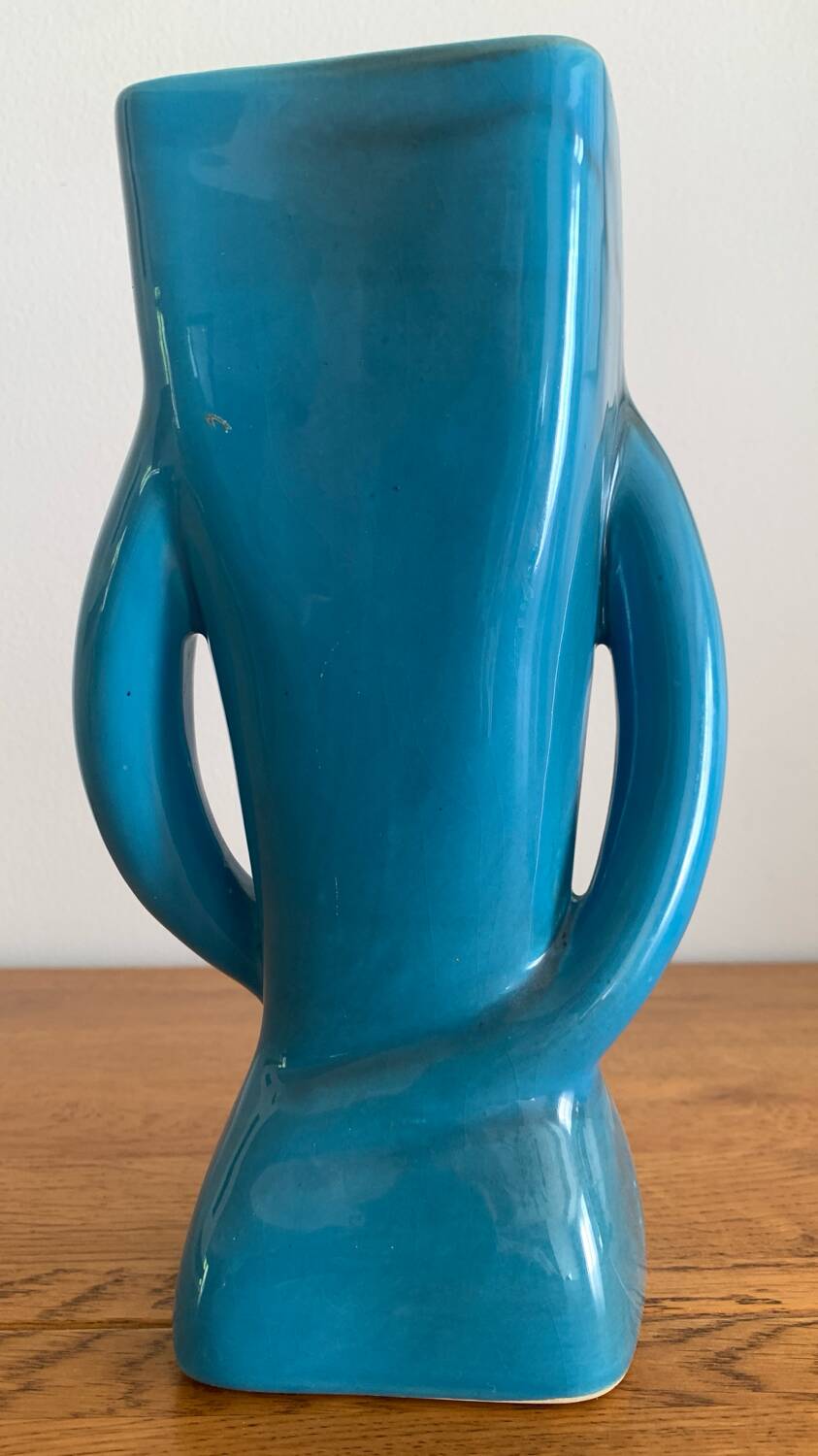 Sculptural vase in azure blue ceramic, hand-painted floral decoration –
