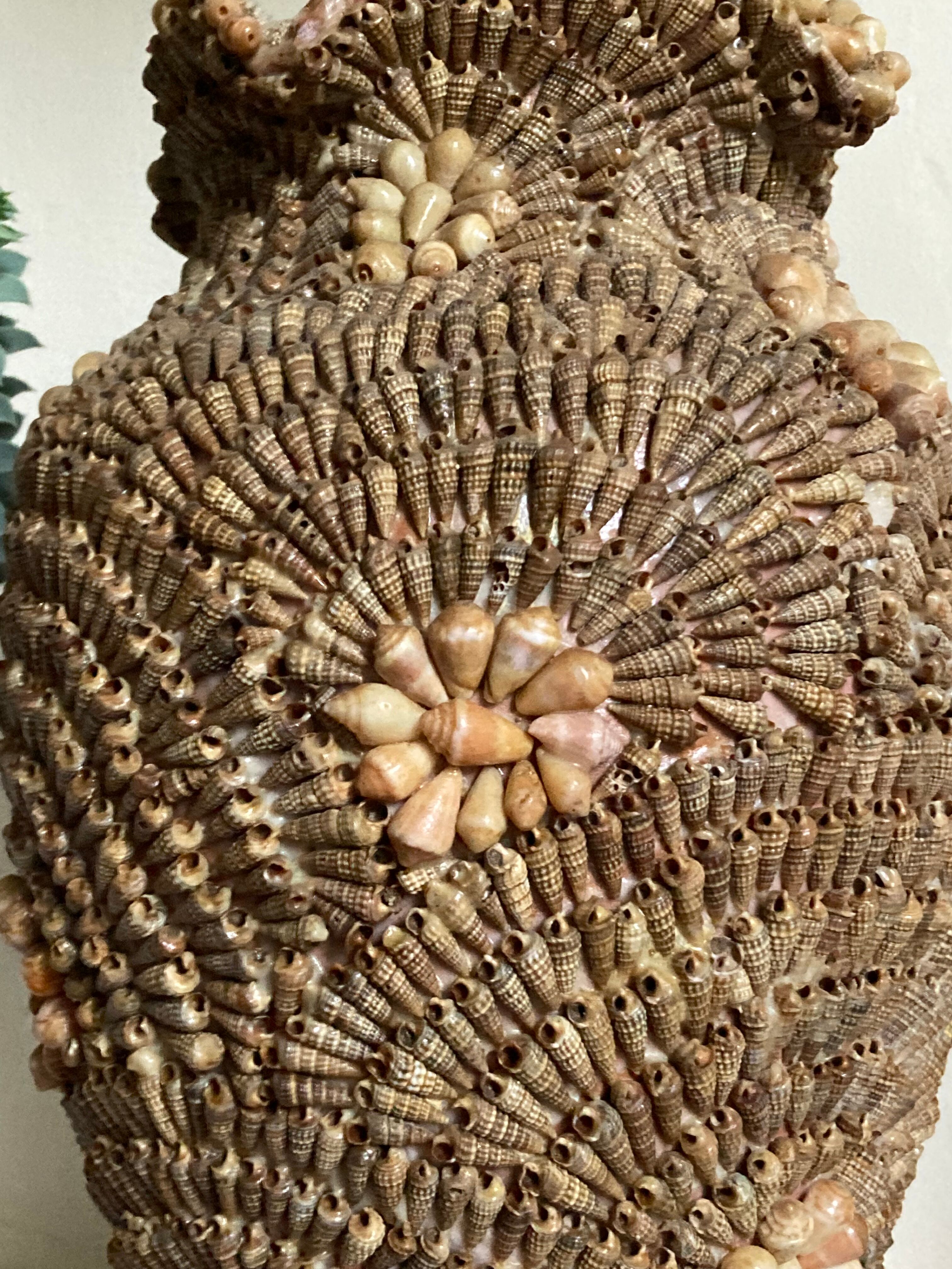 Shell vase from the 70s vintage sandblasted