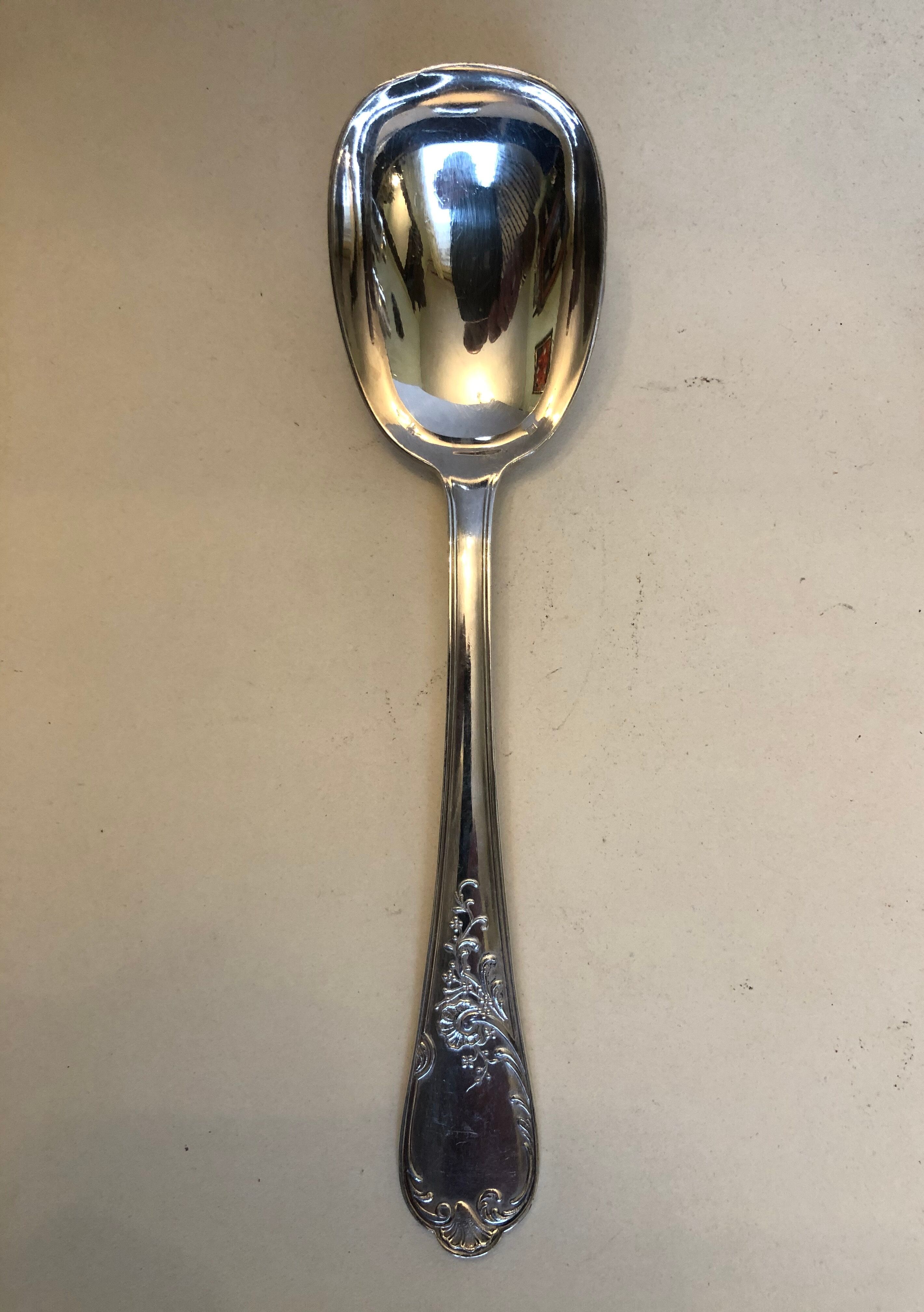 Silver metal service covers