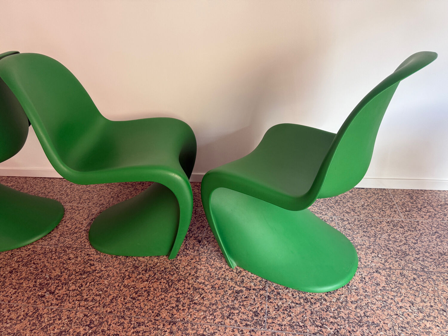 4 Panton chairs by Vitra