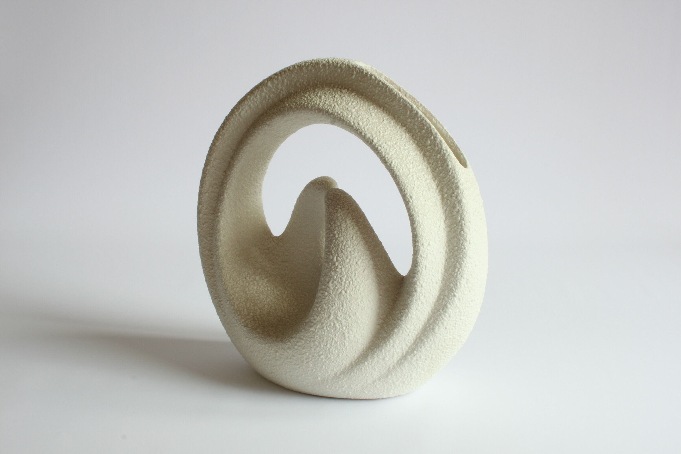 Vase cercles croisés de Roberto Rigon pour Bertoncello, Italie années 1970