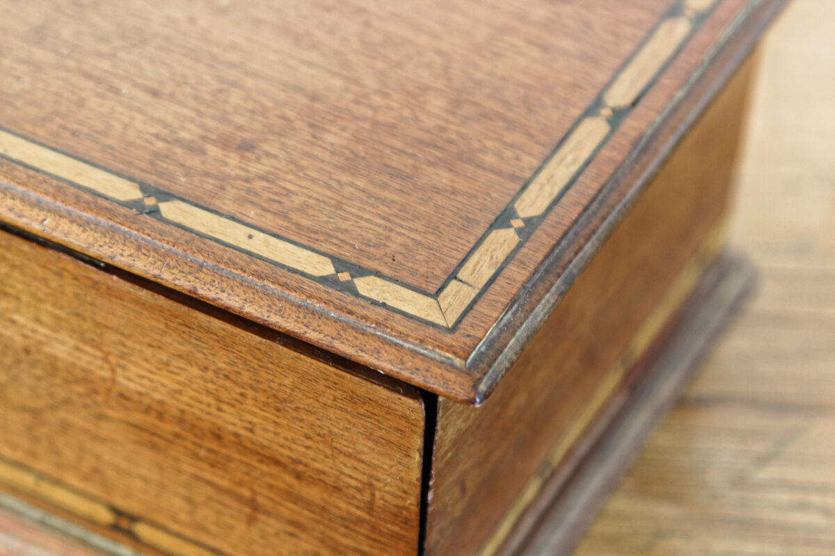 Inlaid cigar box