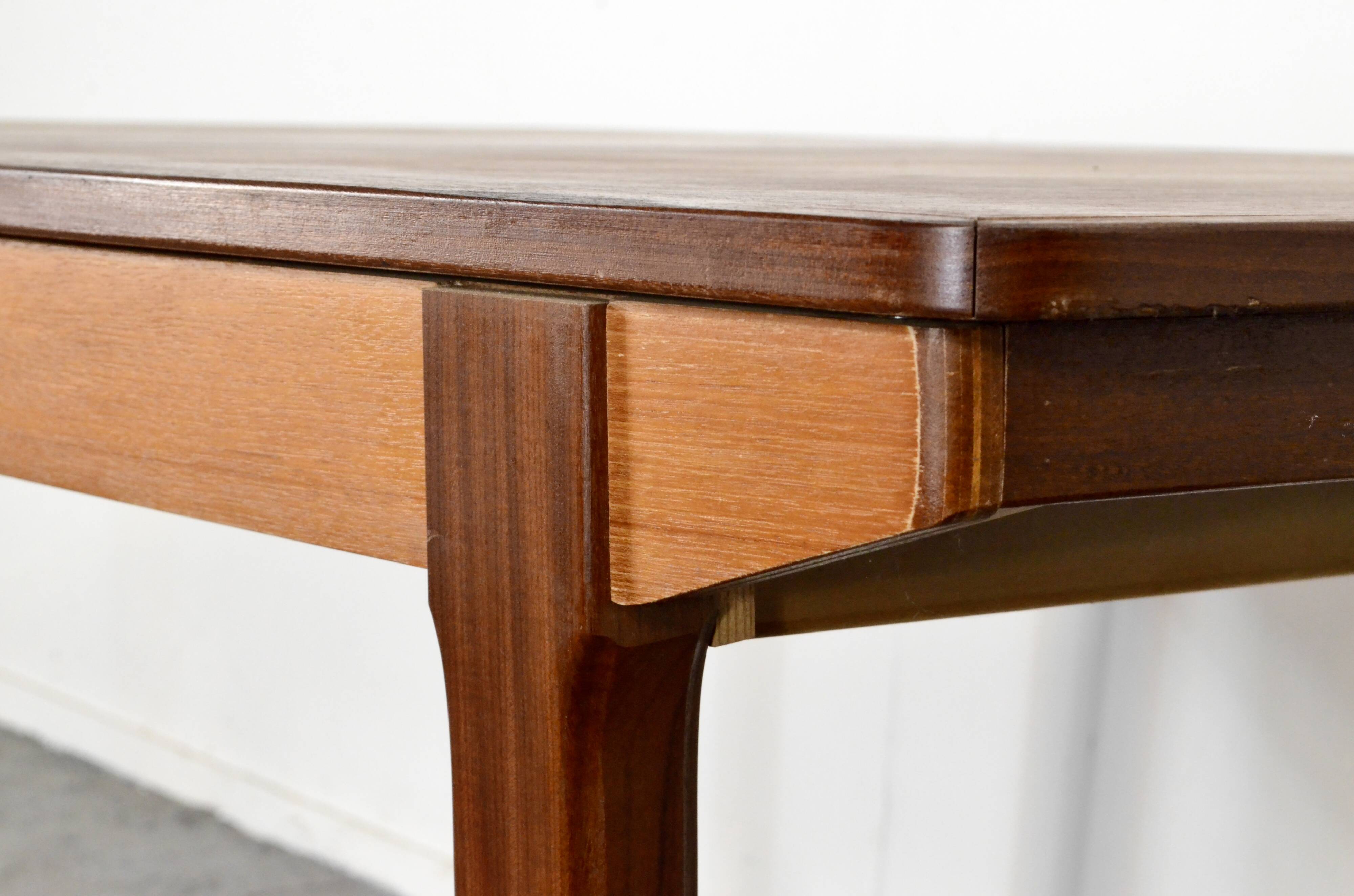 Table extensible Nathan du milieu du siècle en superbe teck. Moderne/Rétro/Danois