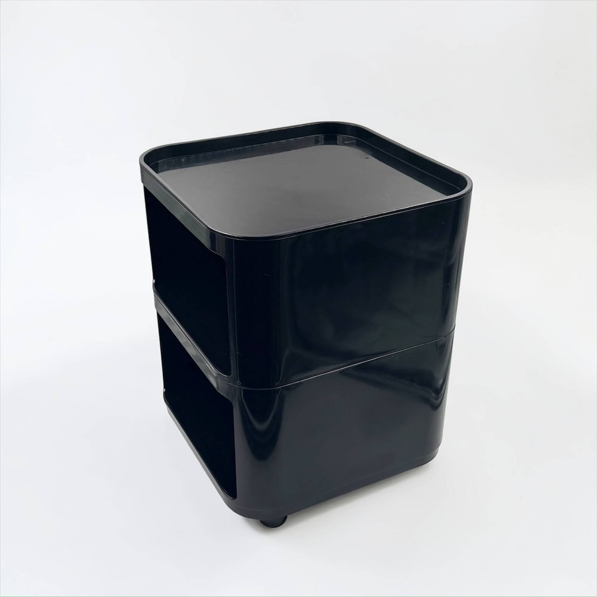 Meuble de rangement Kartell Componibili designé par Anna Castelli Ferrieri