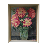 Table bouquet of dahlias