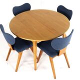 Dining set with round beech table + 4 'Heart' vintage dining chairs.