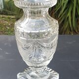 Vase cristal taillé forme Médicis