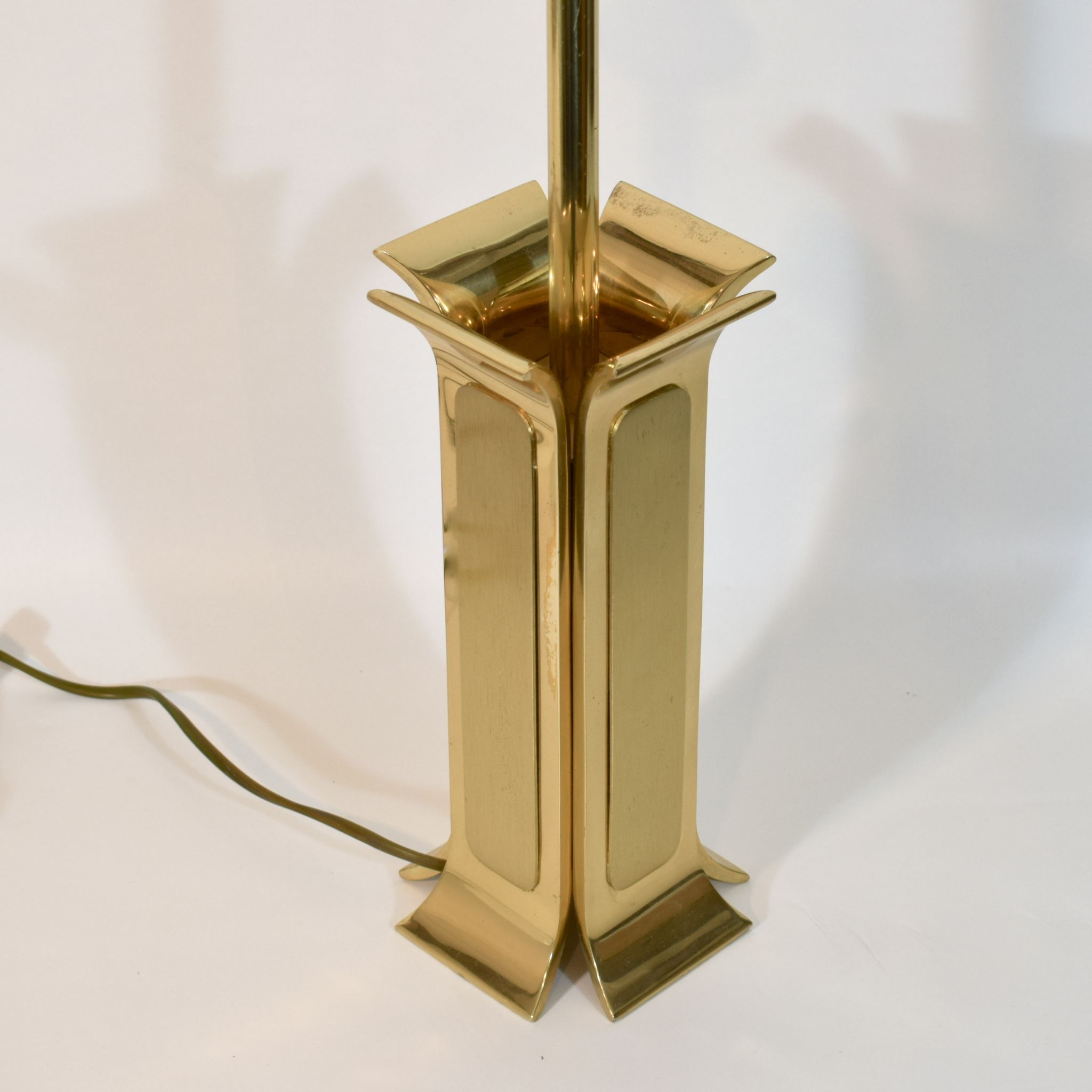 Lampe vintage en laiton massif design 1970 - 80