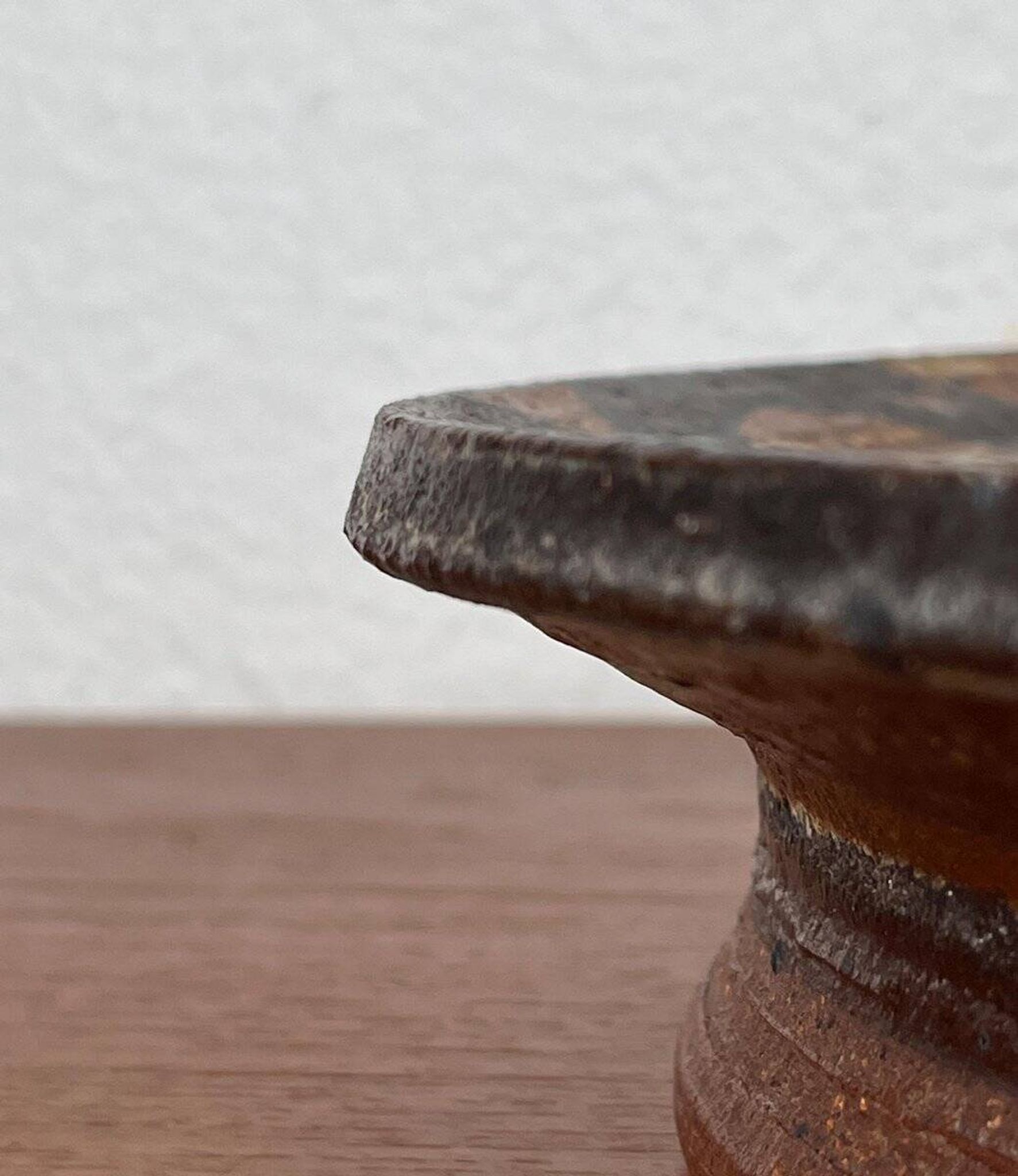 Large studio pottery bowl from the mid-century by Lisbeth Sallingboe for Jelling Keramik, 1960s.