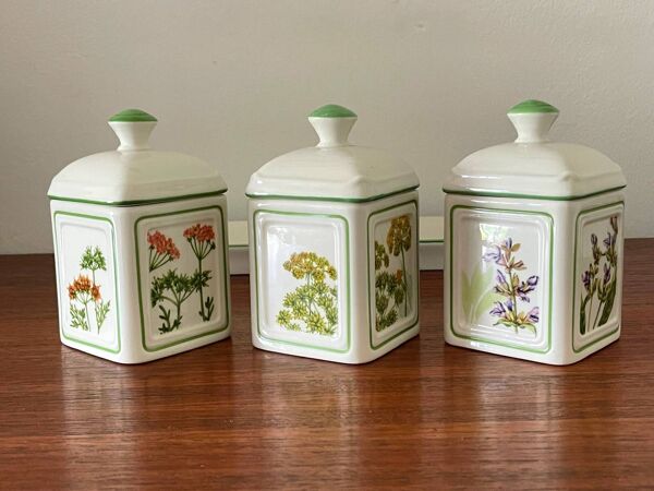 Pots à épices et leur plateau Villeroy et Boch en faïence