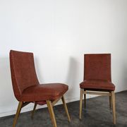 Paire de chaises vintage rouges