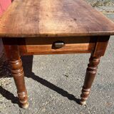 Farm table