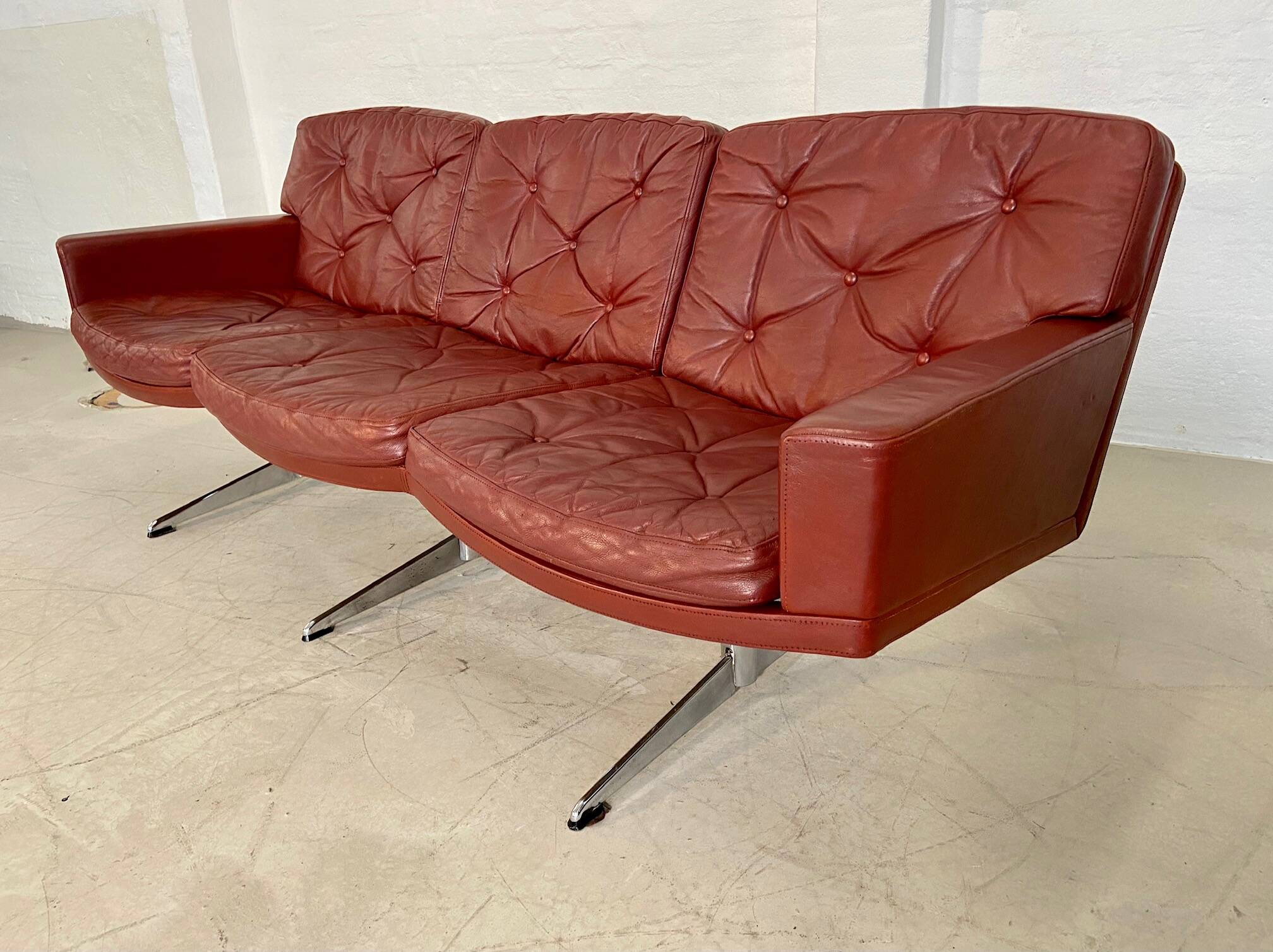 VINTAGE NORWEGIAN FREDERIK KAYSER FOR VATNE MØBLER 3 PERSON SOFA 1970,s