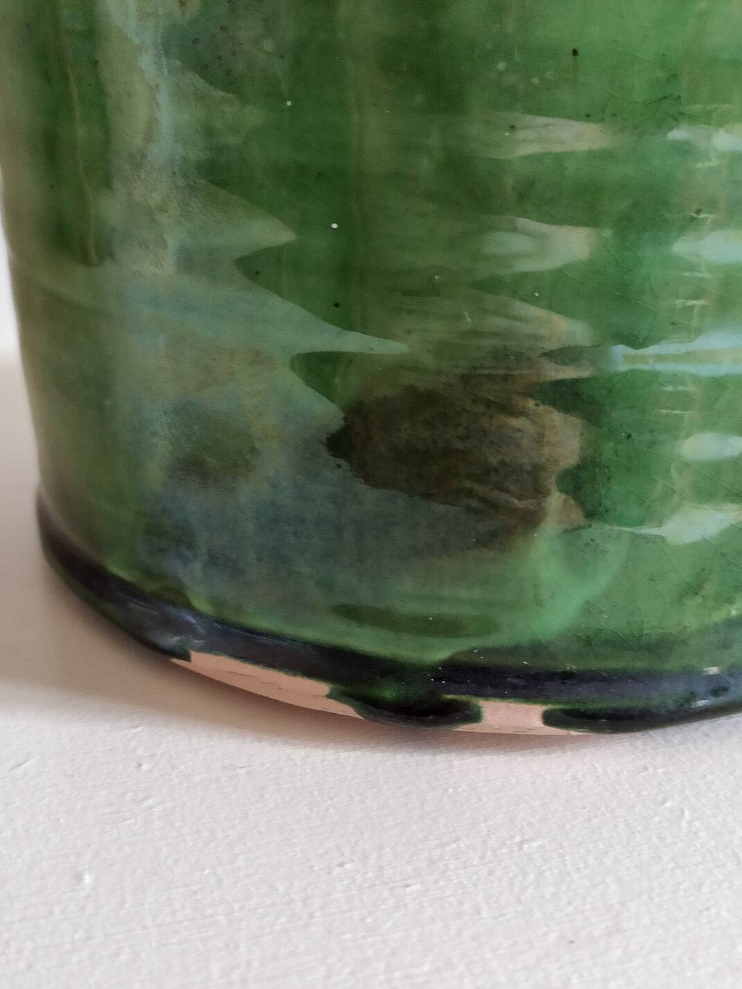Large glazed ceramic pot