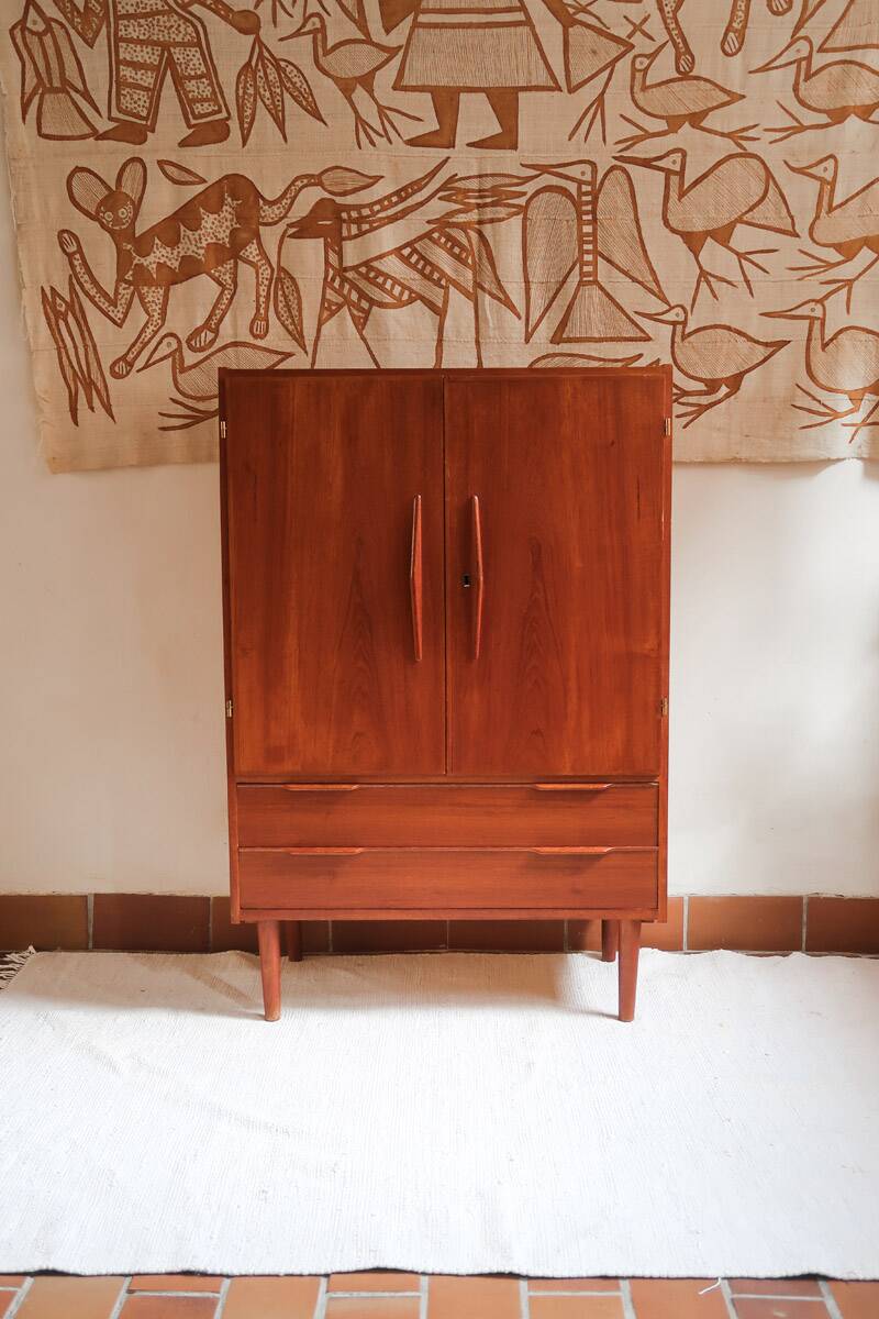Vintage 1960s wooden wardrobe with two doors and two drawers.
