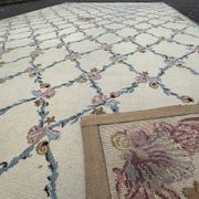 Tapis aux petits points  500x280 cm