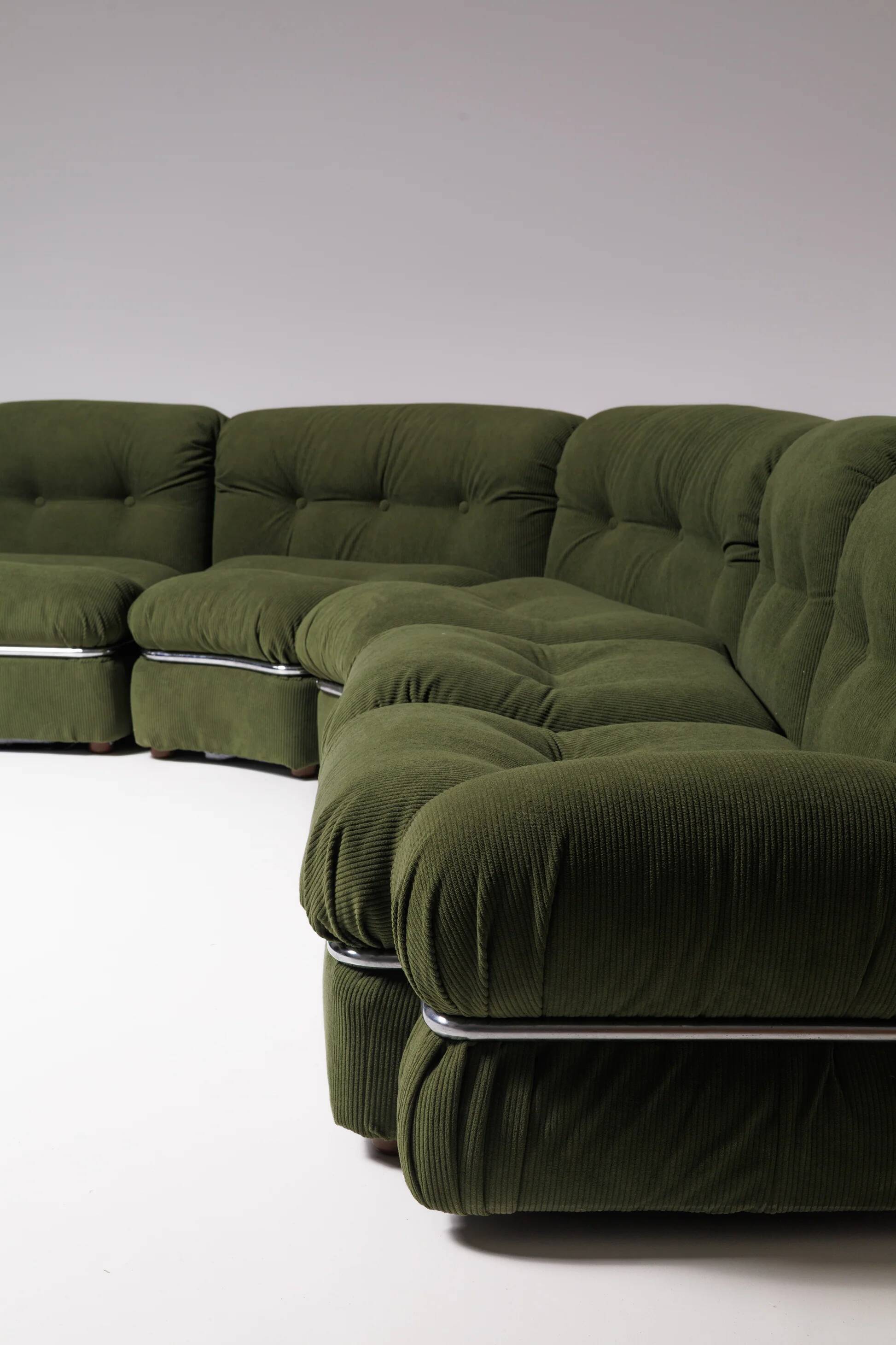 Vintage olive green modular sofa, Italy, 1970s