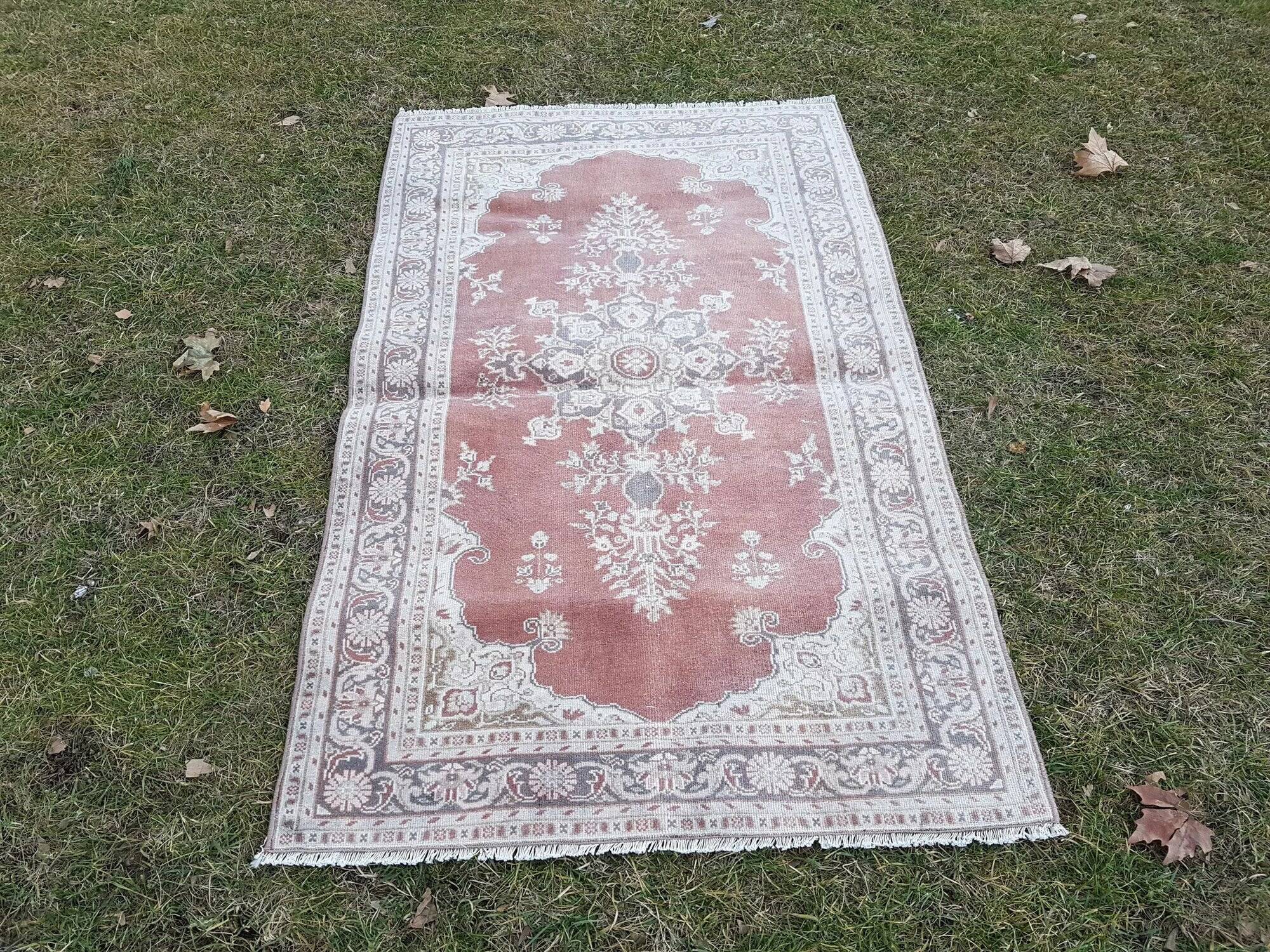 Vintage Turkish handmade rug 93x155 cm