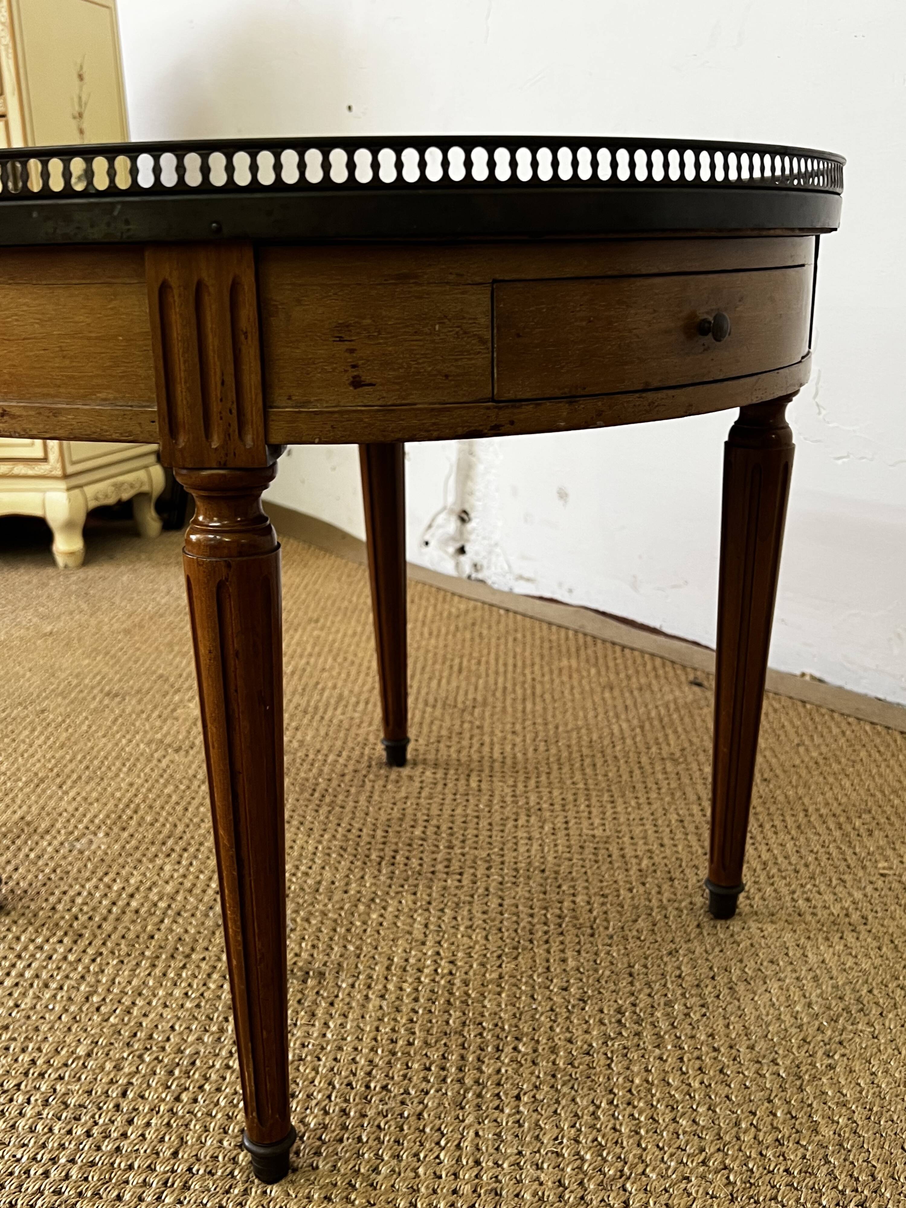 Guéridon - Table bouillotte de style Louis XVI