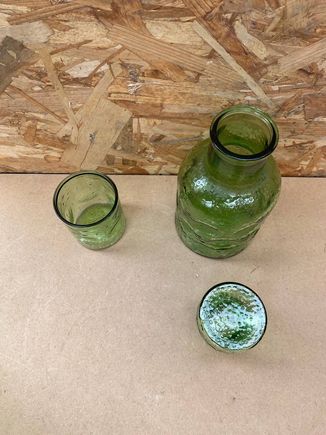 Old Orangeade Carafe Service + 6 Green Molded Glass Glasses 1970 Vintage