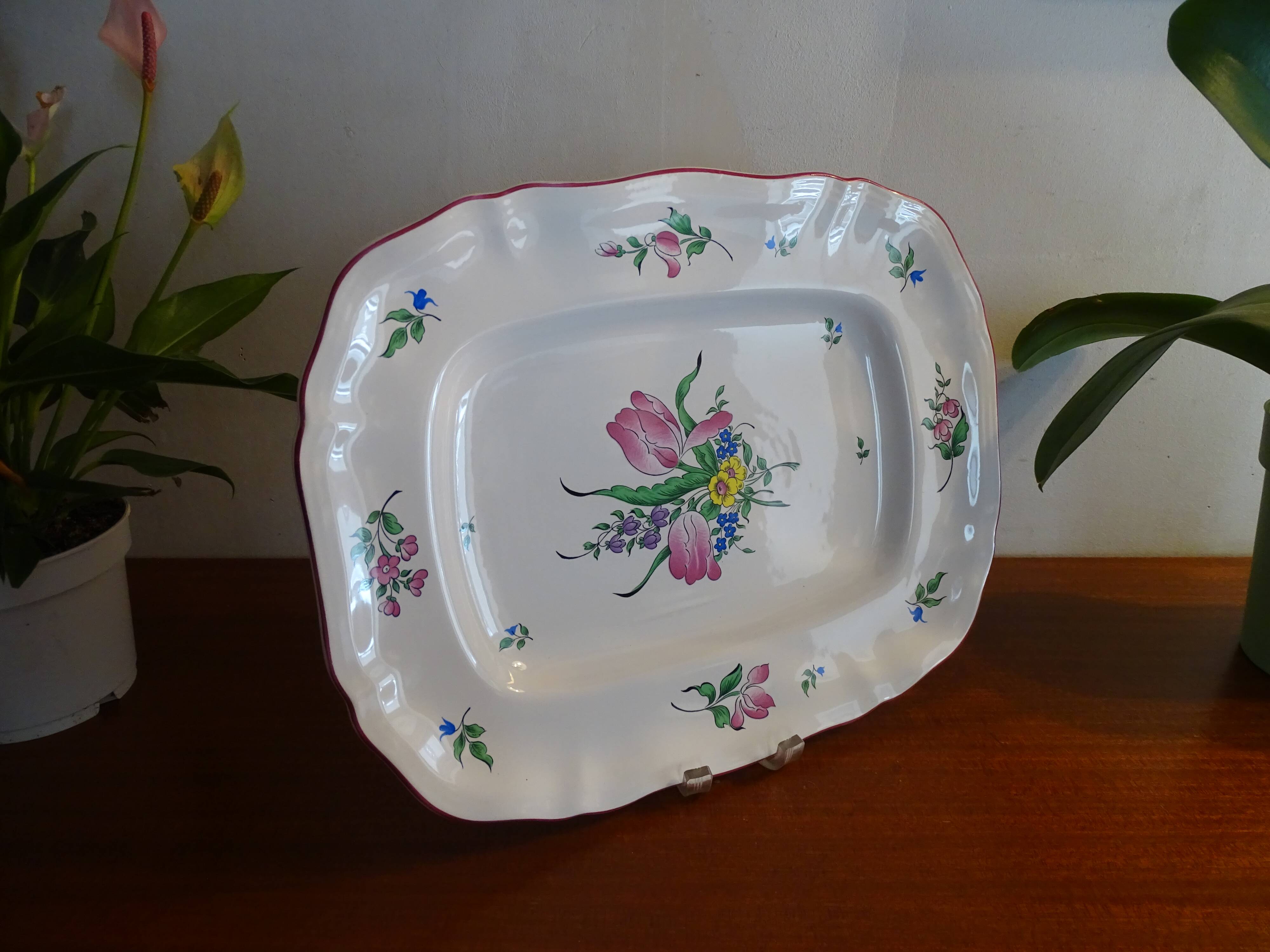 Large dish KG Lunéville street lamp tulip and flowers - 35.5 cm x 28 cm