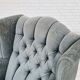 Années 1960, fauteuil à oreilles danois, velours bleu clair, bon état d'origine.