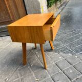 Table de chevet scandinave