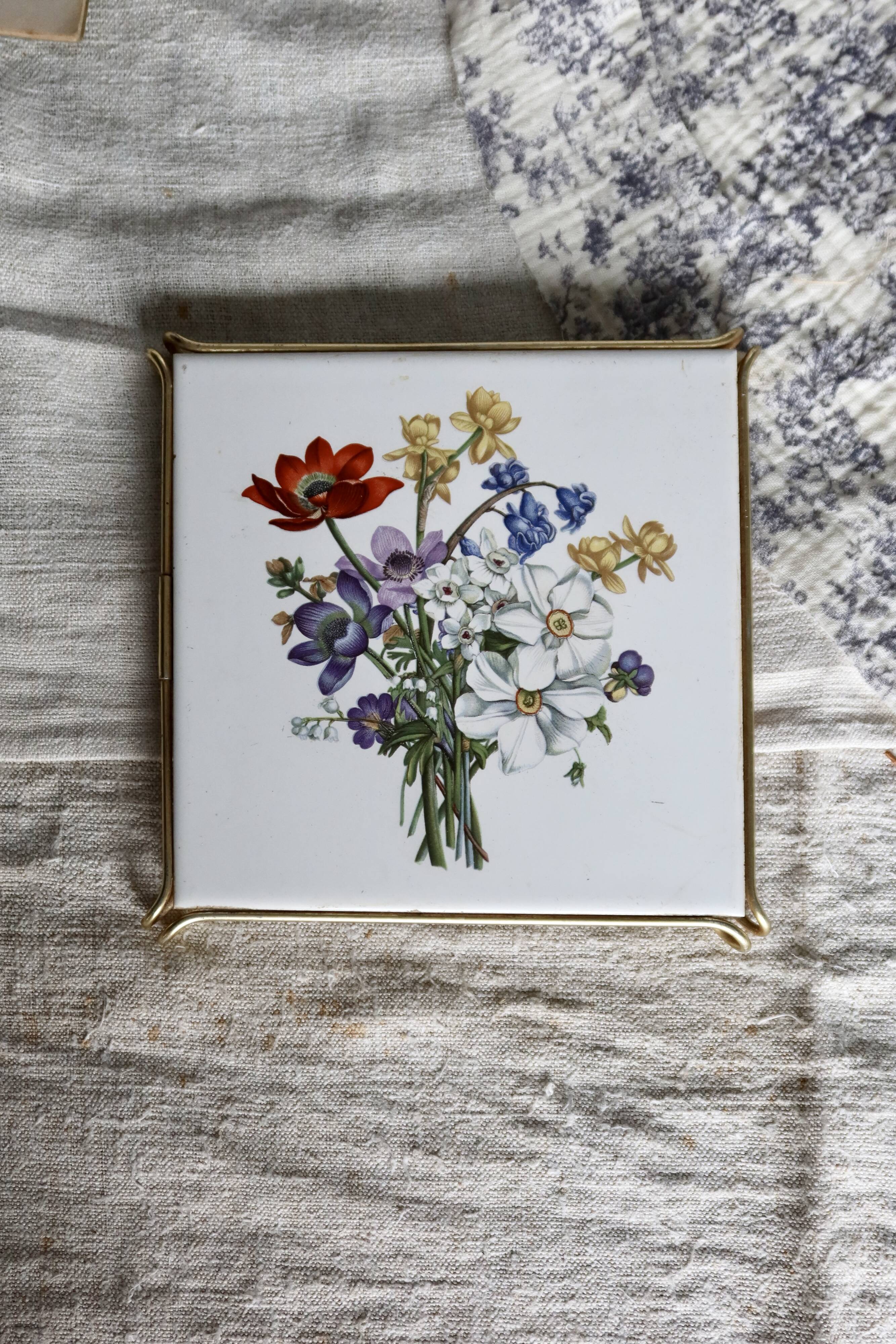 Dessous de plat vintage Villeroy & Boch – Carreau de faïence à fleurs