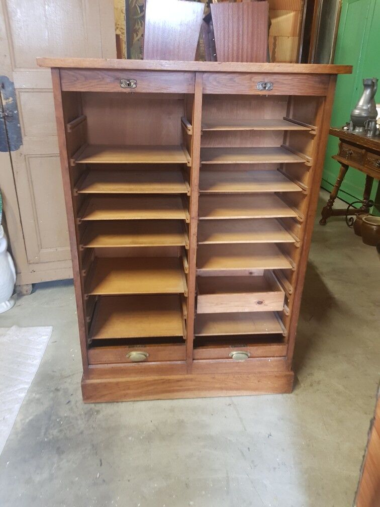 Meuble classeur de notaire à rideaux chêne