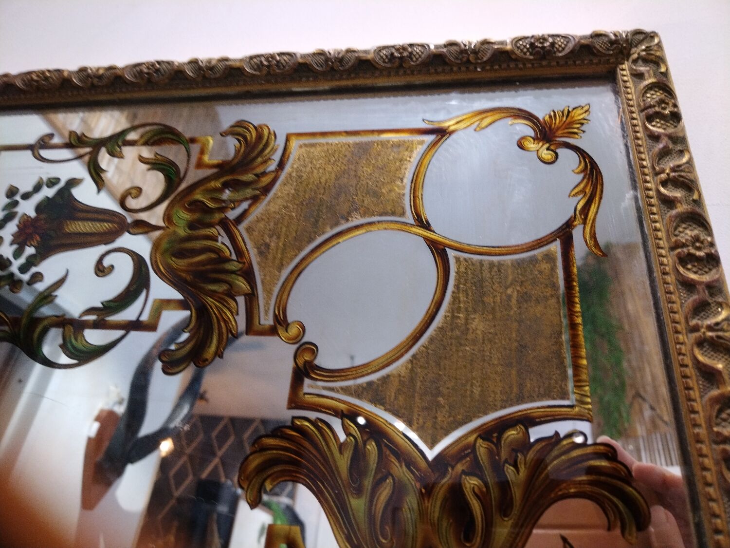 Bistro brasserie mirror