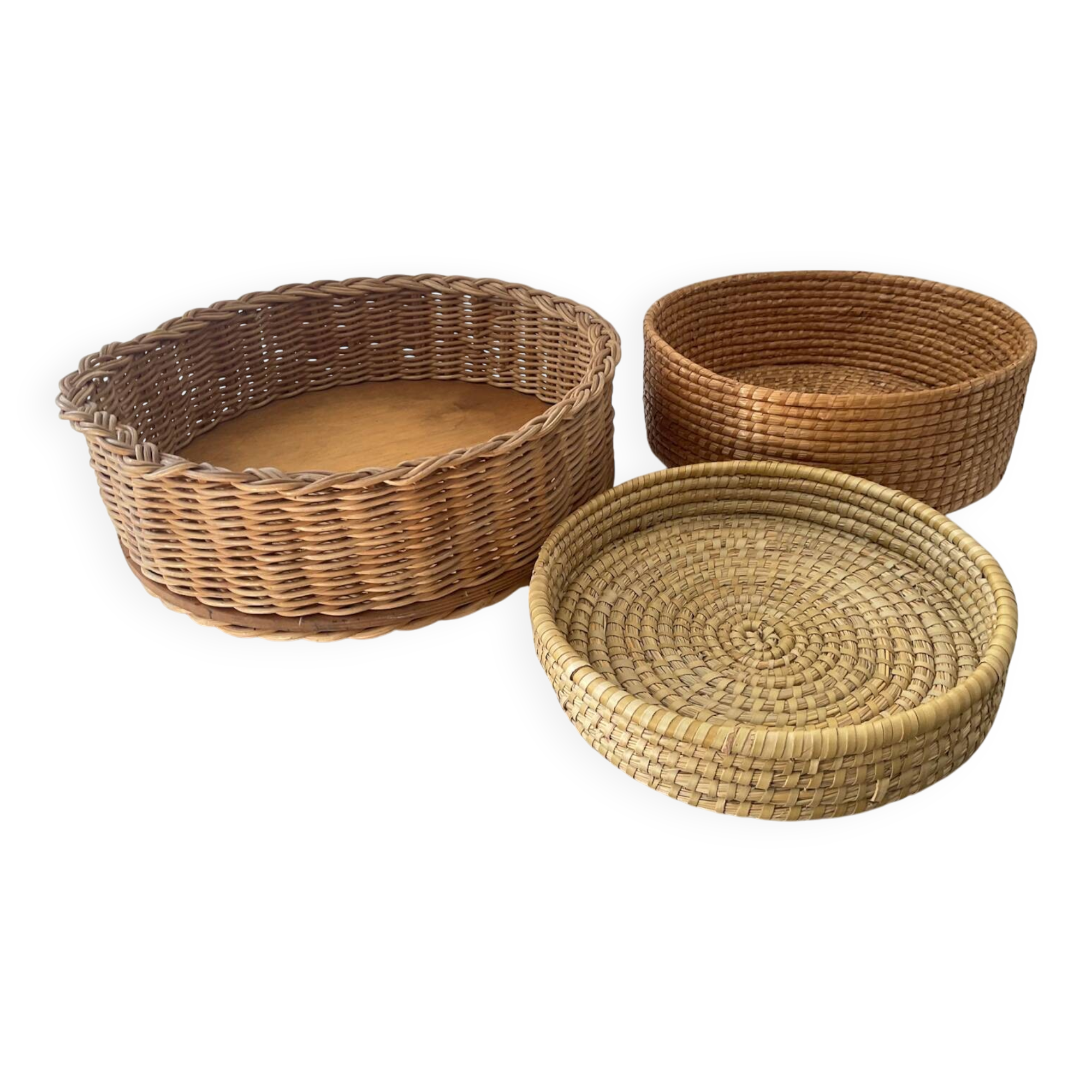 Trio of vintage wicker and woven raffia baskets