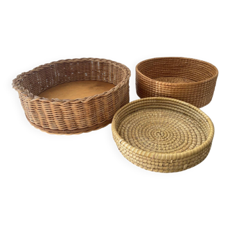 Trio of vintage wicker and woven raffia baskets