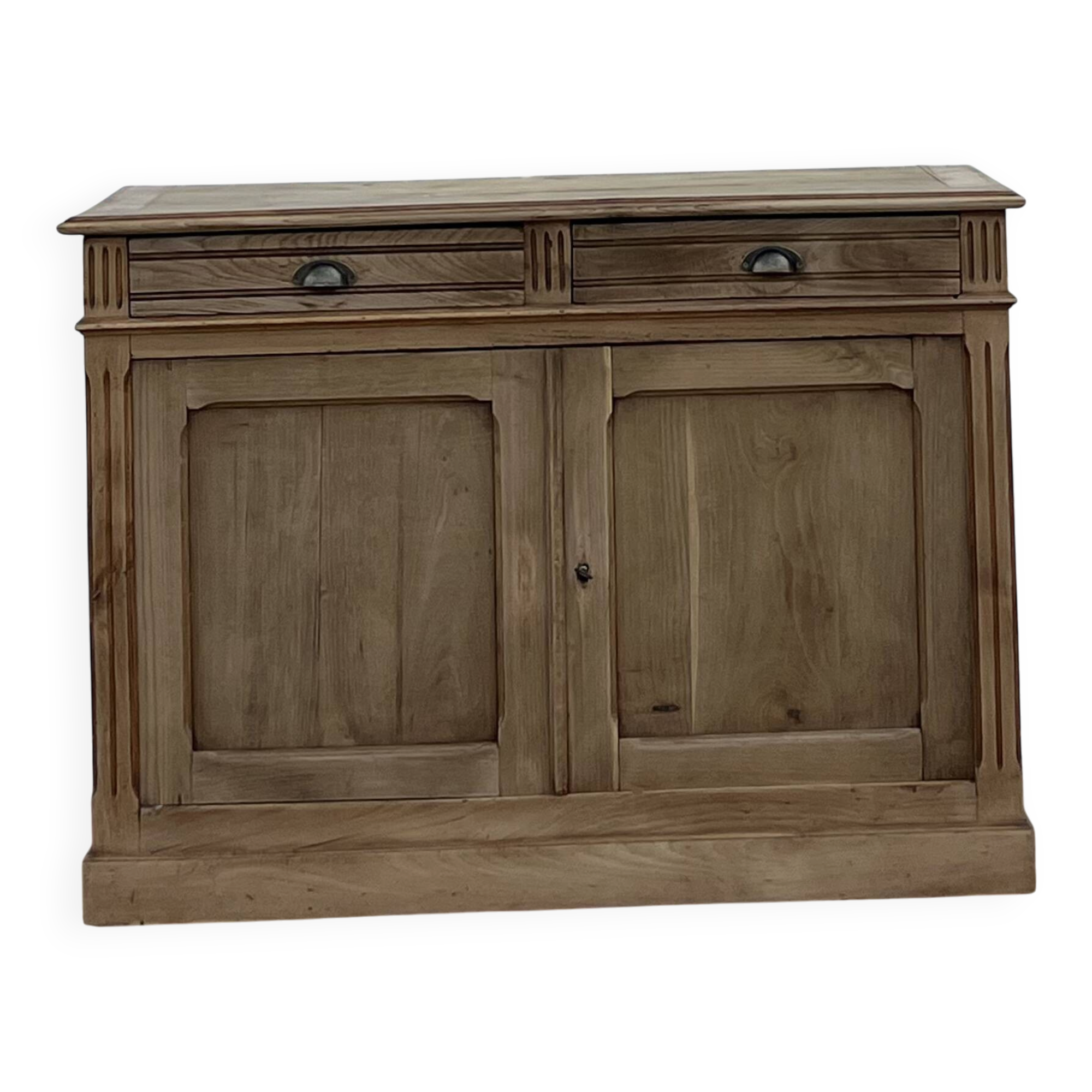 Old solid oak buffet with 2 drawers, chic country style.
