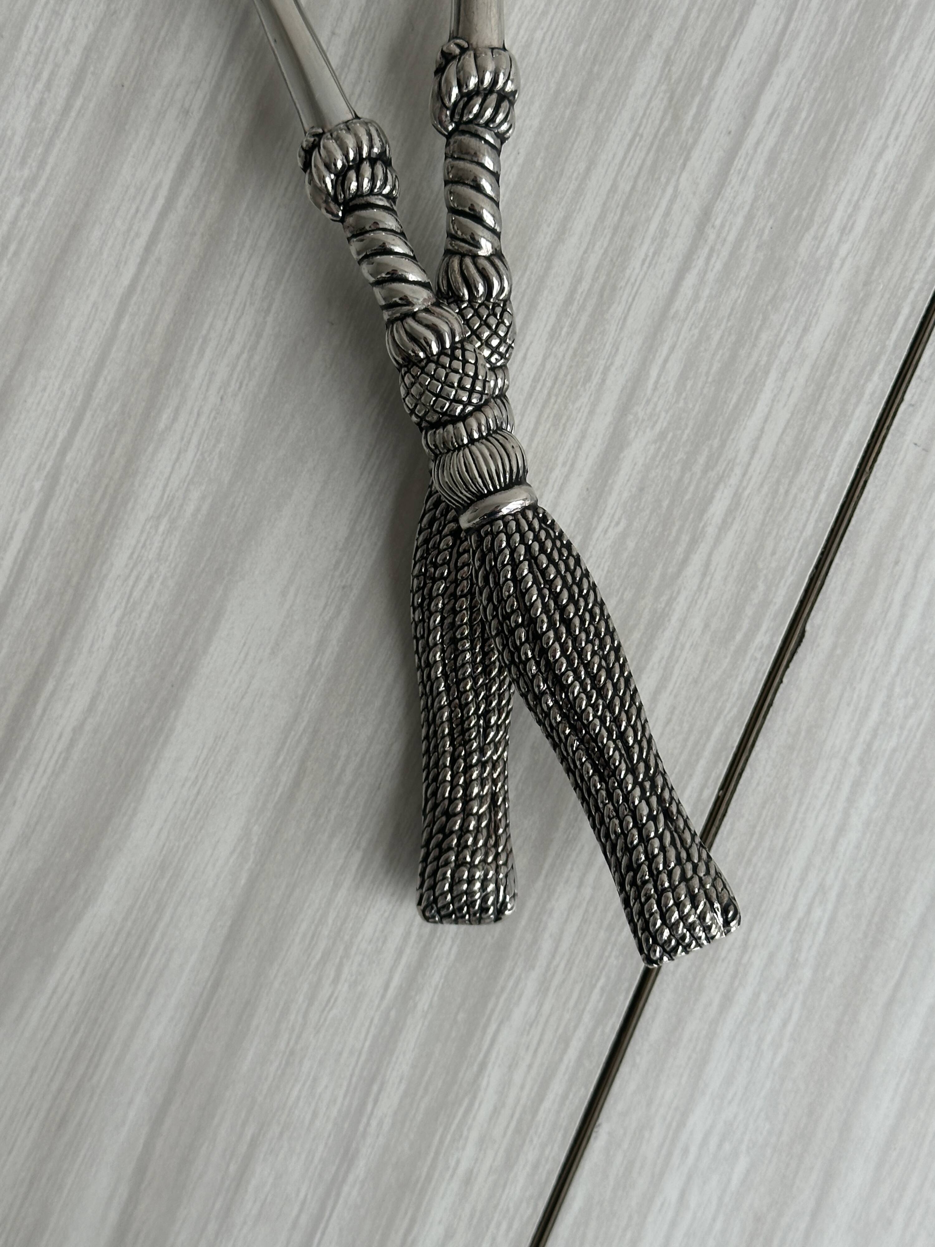 Metal serving utensils