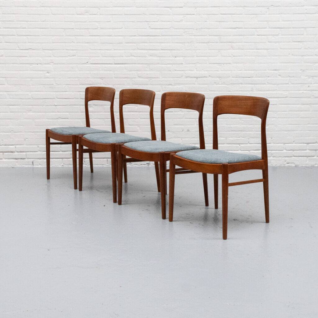 Set of 4 Henning Kjaernulf dining chairs