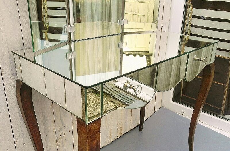 Dressing table mirror design 50's