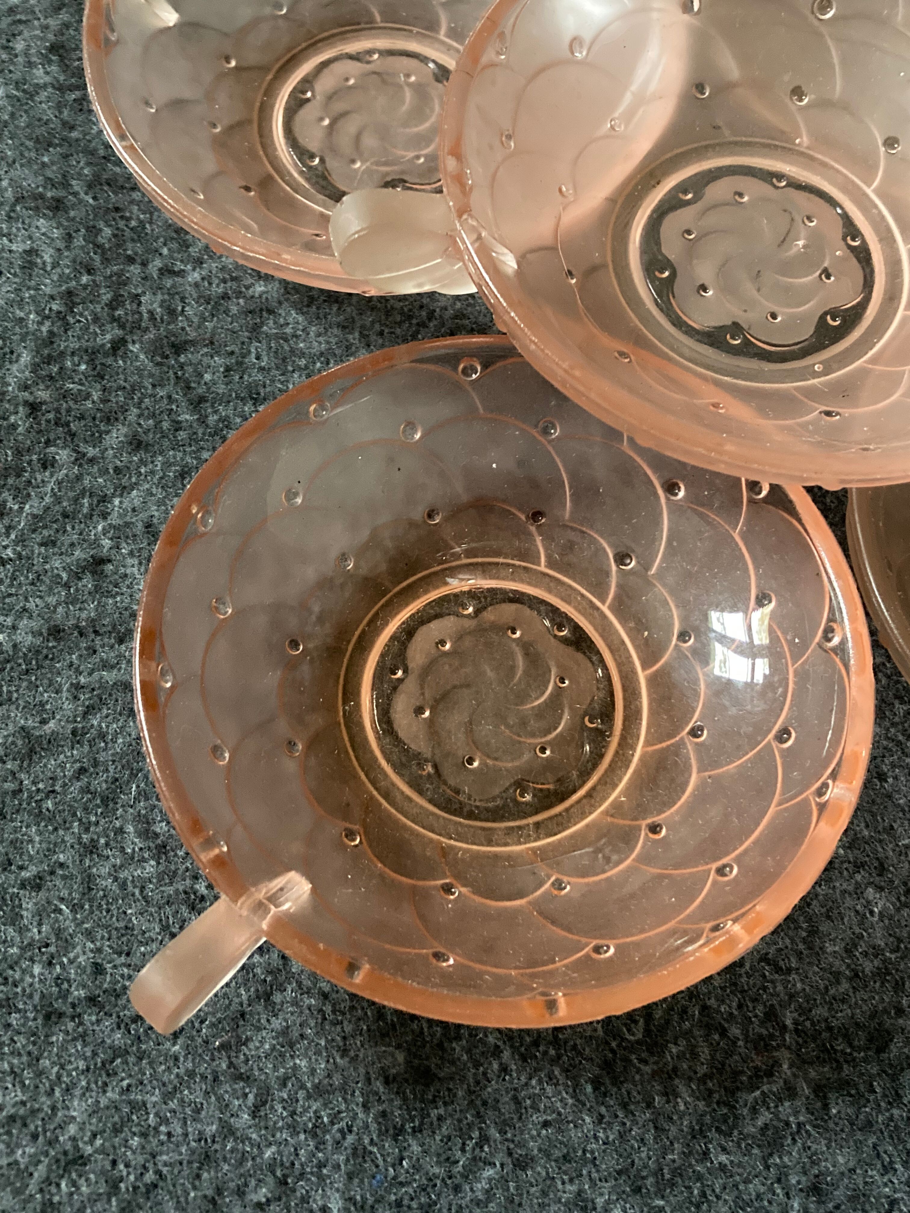 5 art deco cups pink old glass