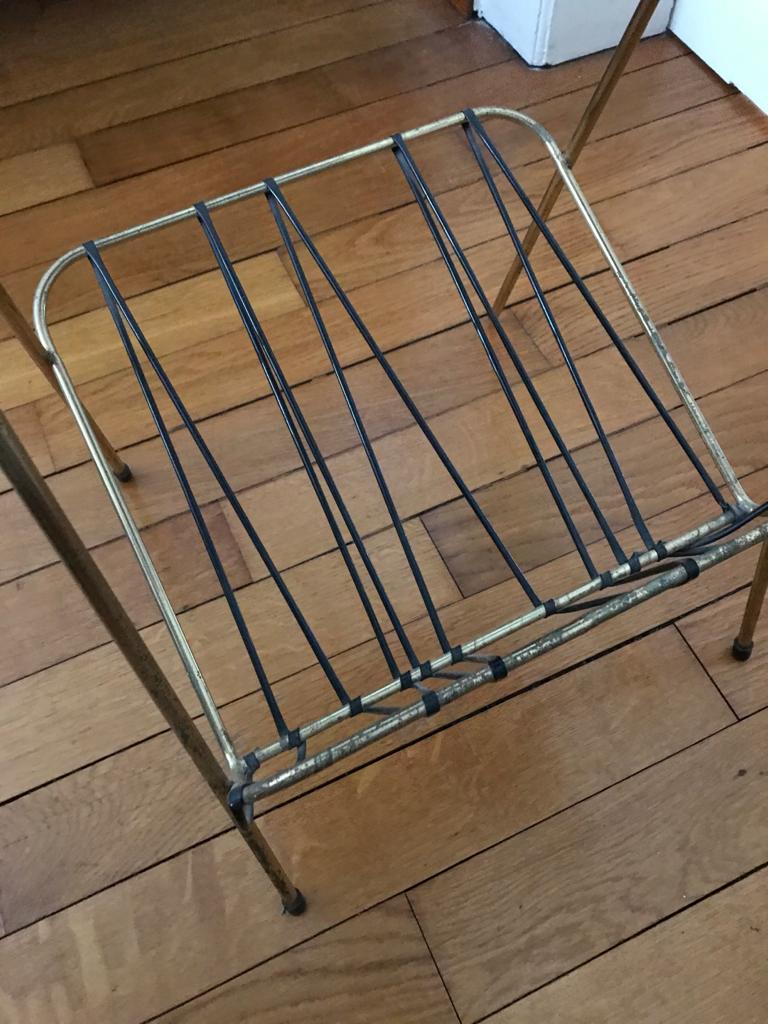 Small vintage table carries 60s review