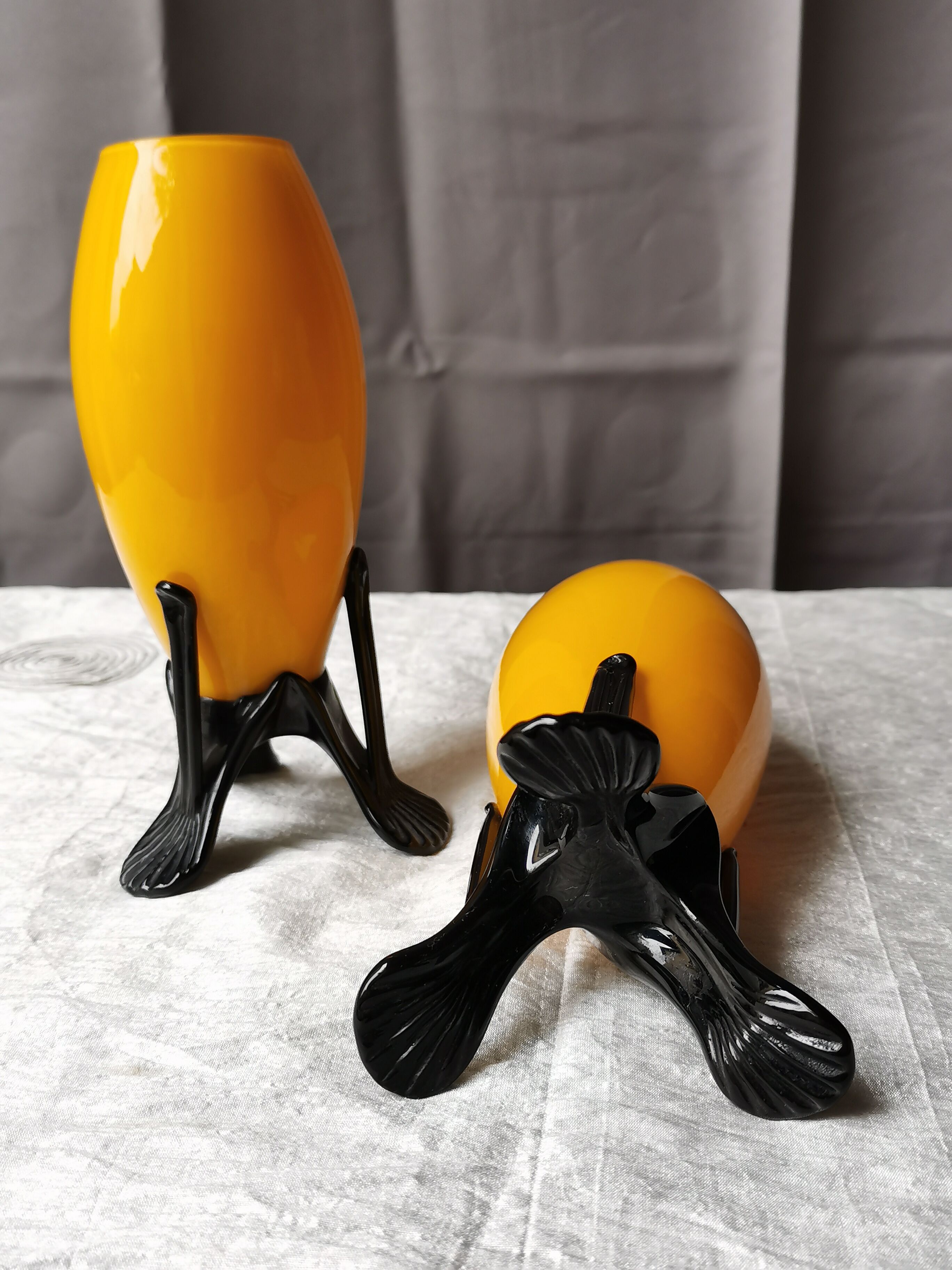 Pair of yellow vases "mickaël powolny and loetz"