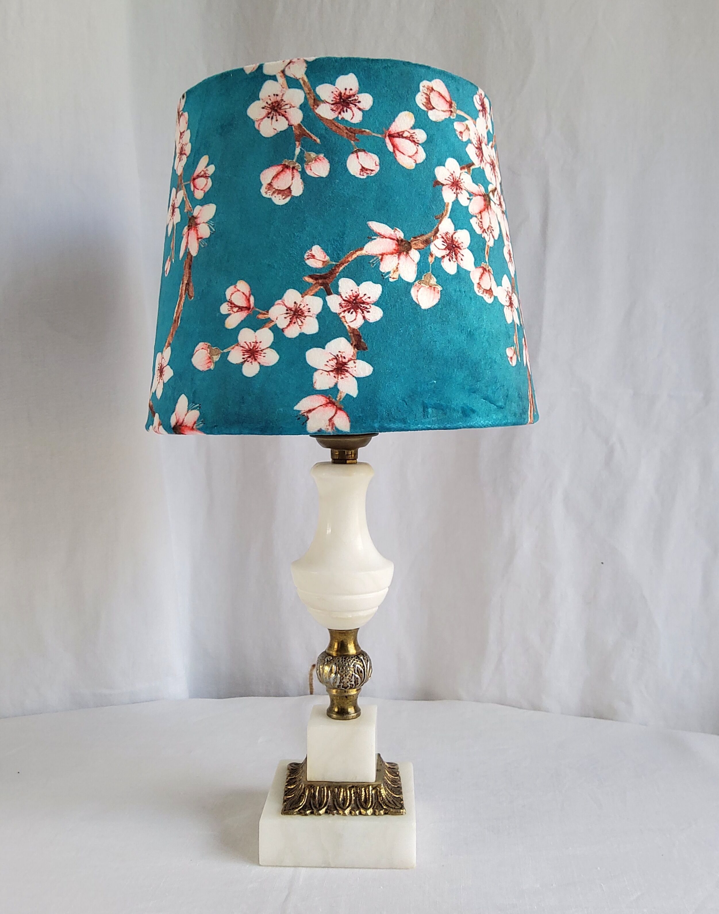 Table lamp
