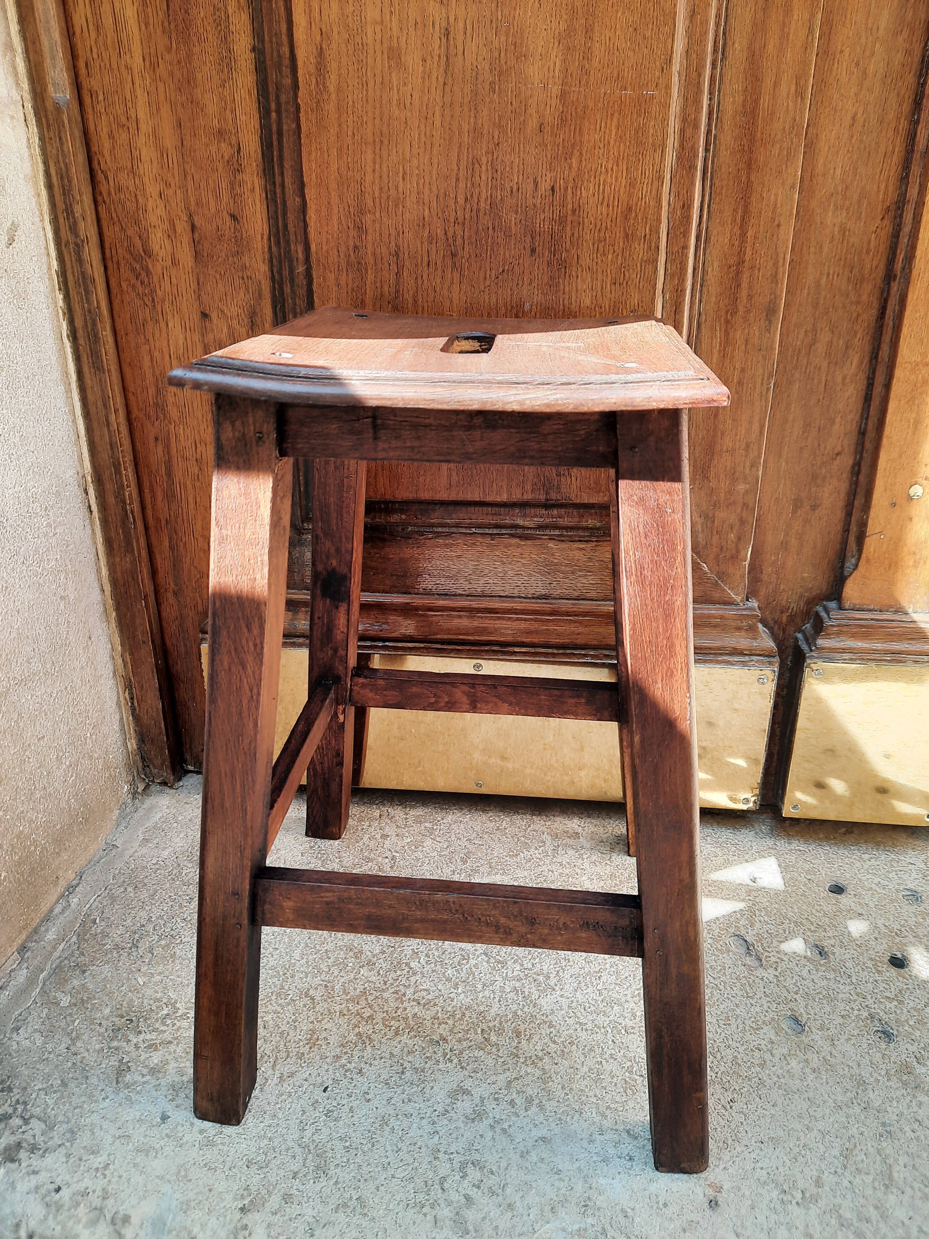 Tabouret d'atelier